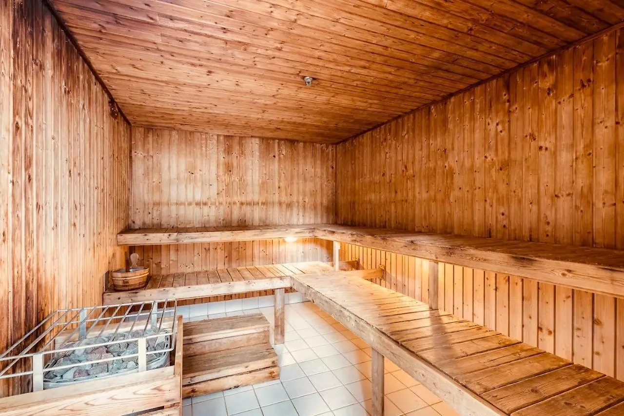 Stylish Studio Apartment, Holiday Resort, With View, Pool, Spa , Sauna Gold Coast