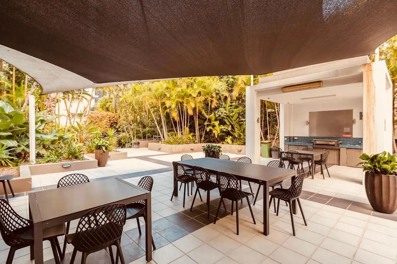 Stylish Studio Apartment, Holiday Resort, With View, Pool, Spa , Sauna Gold Coast Australia