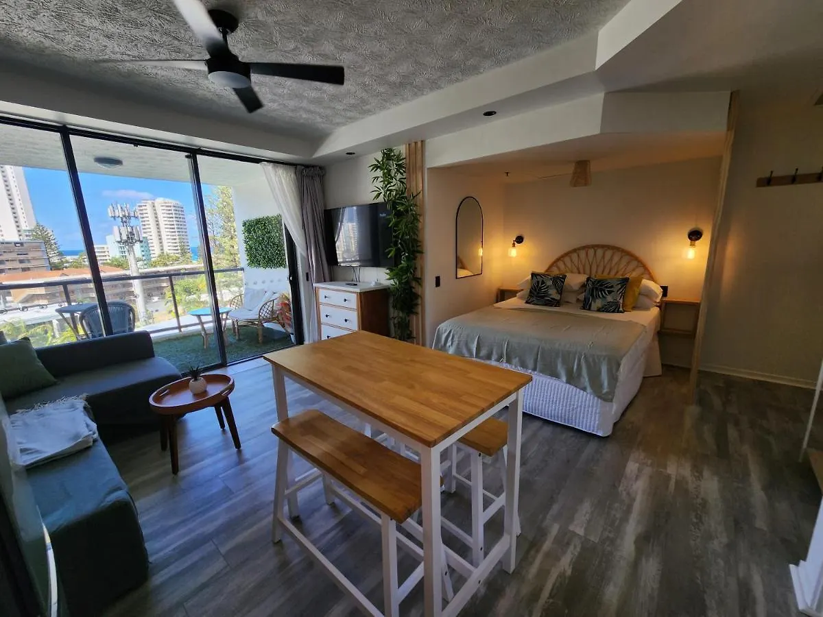 Apartment Stylish Studio Apartment, Holiday Resort, With View, Pool, Spa , Sauna Gold Coast